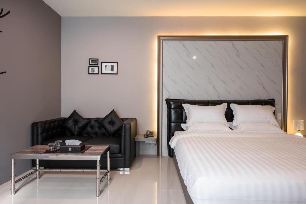 The Valen Resort Bangkok Bagian luar foto