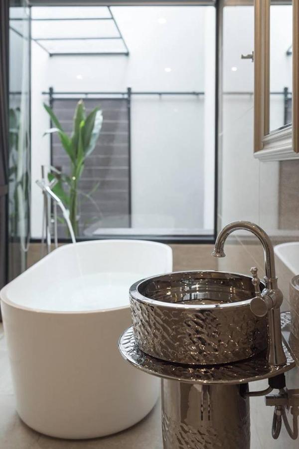 The Valen Resort Bangkok Bagian luar foto